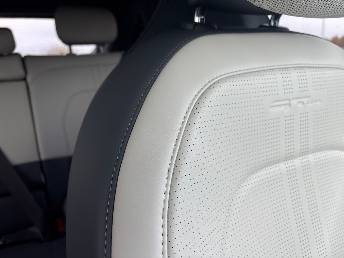 Used Kia EV3 2025 for sale - 76792511: Photo 32