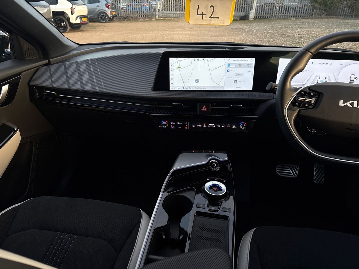 Used Kia EV6 2024 for sale - 76650636: Photo 17