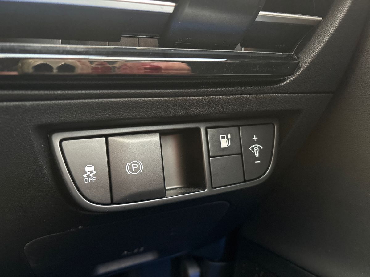 Used Kia EV6 2024 for sale - 76650636: Photo 24