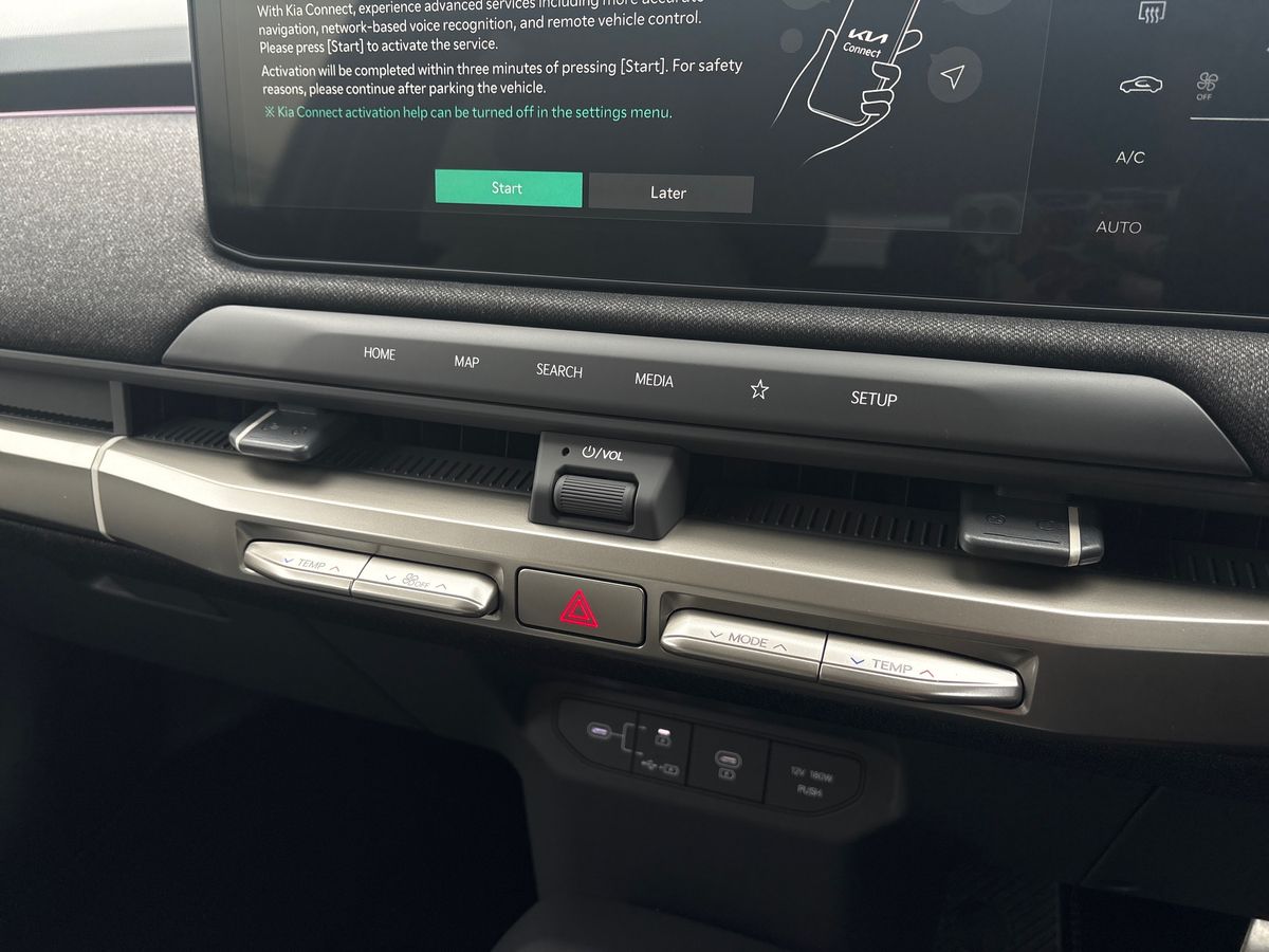 Used Kia EV3 2025 for sale - 76878351: Photo 12