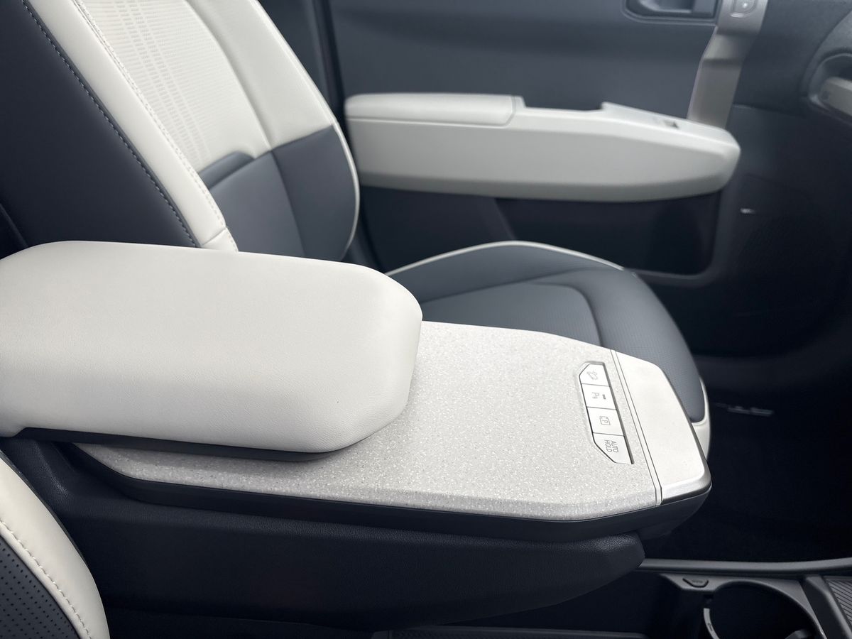 Used Kia EV3 2025 for sale - 76878351: Photo 33