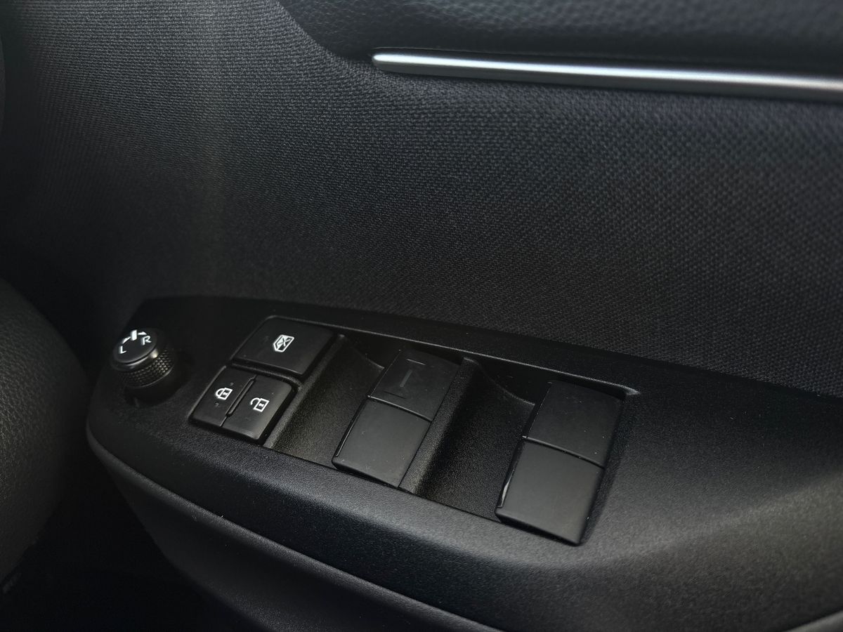 Used Toyota Yaris Cross 2022 for sale - 77283365: Photo 18