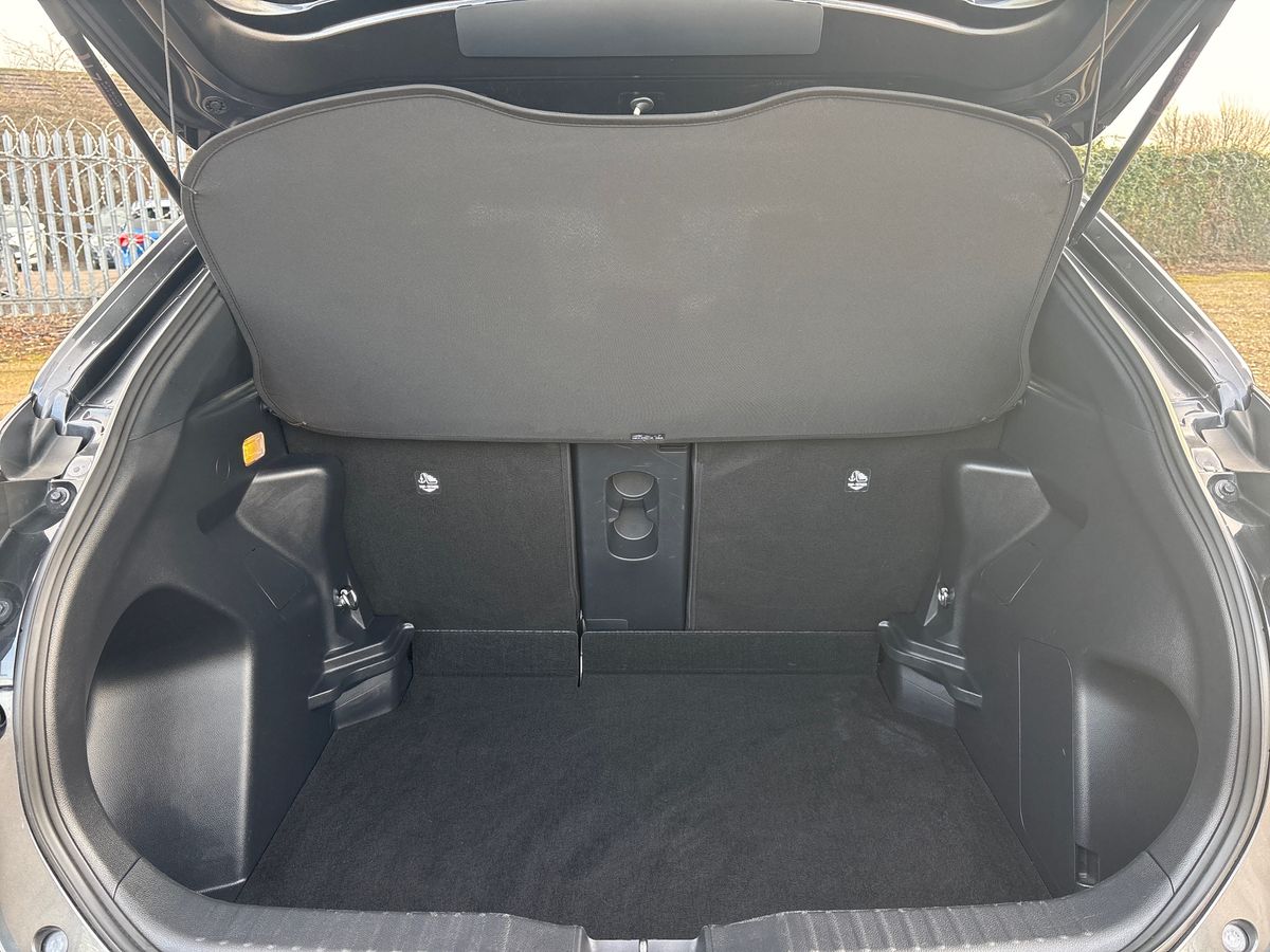 Used Toyota Yaris Cross 2022 for sale - 77283365: Photo 20