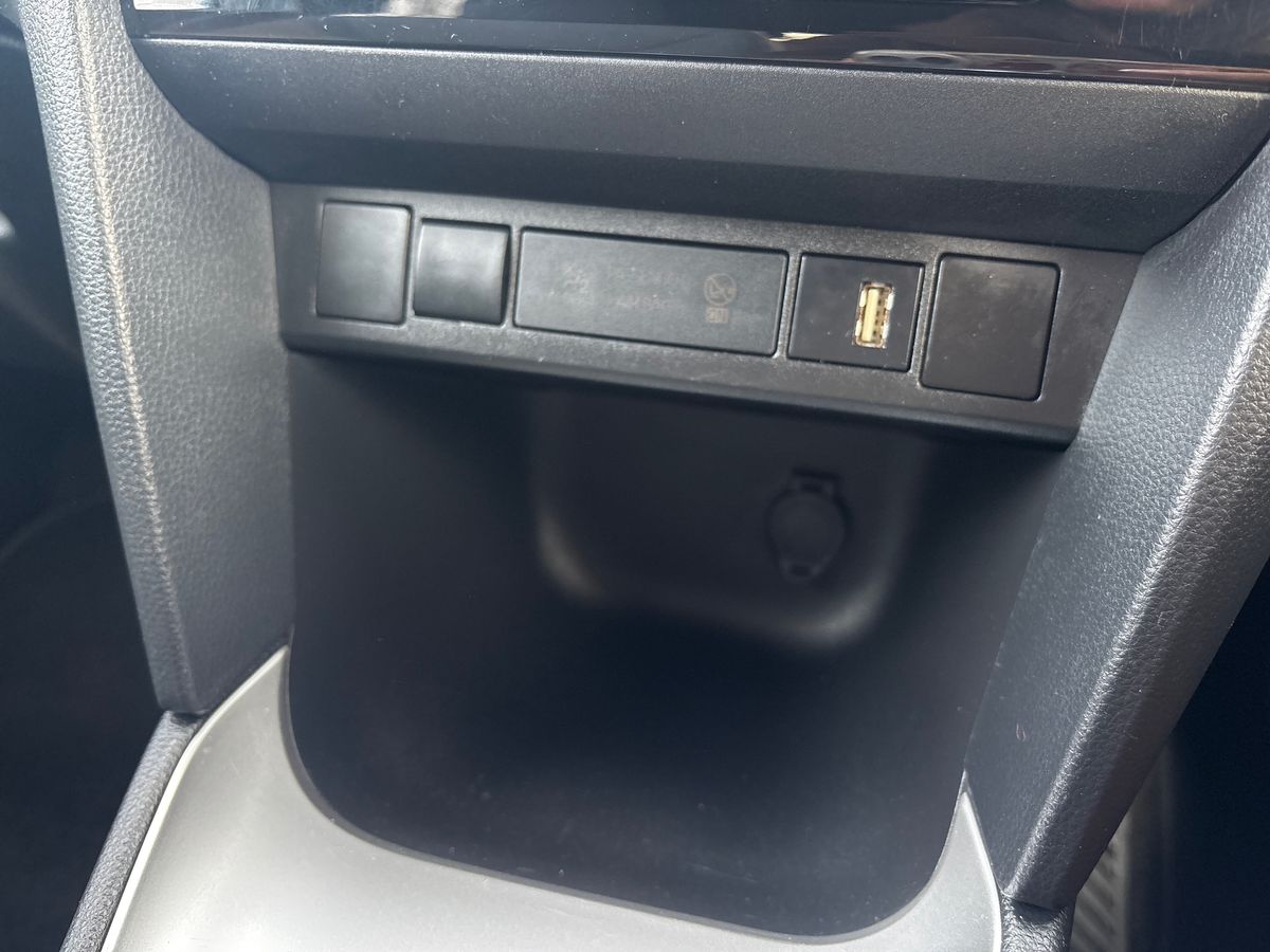 Used Toyota Yaris Cross 2022 for sale - 77283365: Photo 32