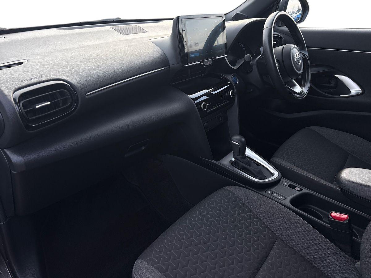 Used Toyota Yaris Cross 2022 for sale - 77283365: Photo 6