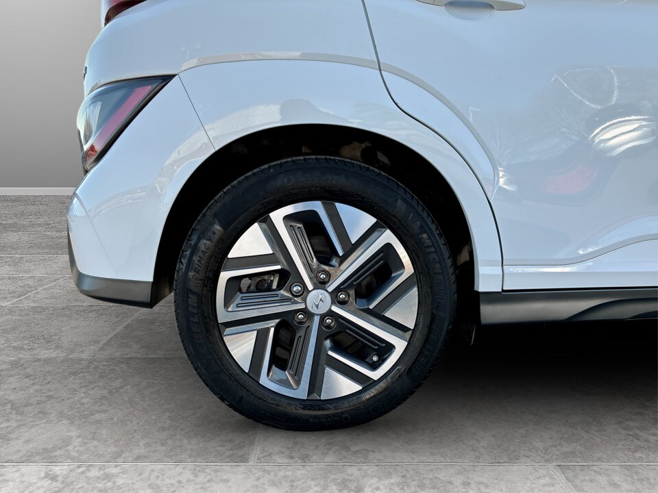 Used Hyundai KONA 2023 for sale - 77932047: Photo 34