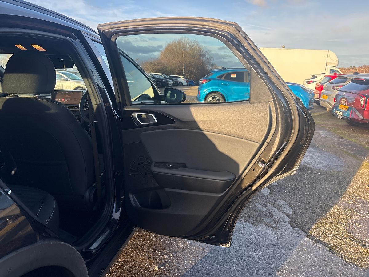 Used Kia XCeed 2025 for sale - 77094296: Photo 40