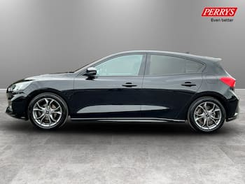 Used Ford Focus 2018 for sale - 79674076: Photo