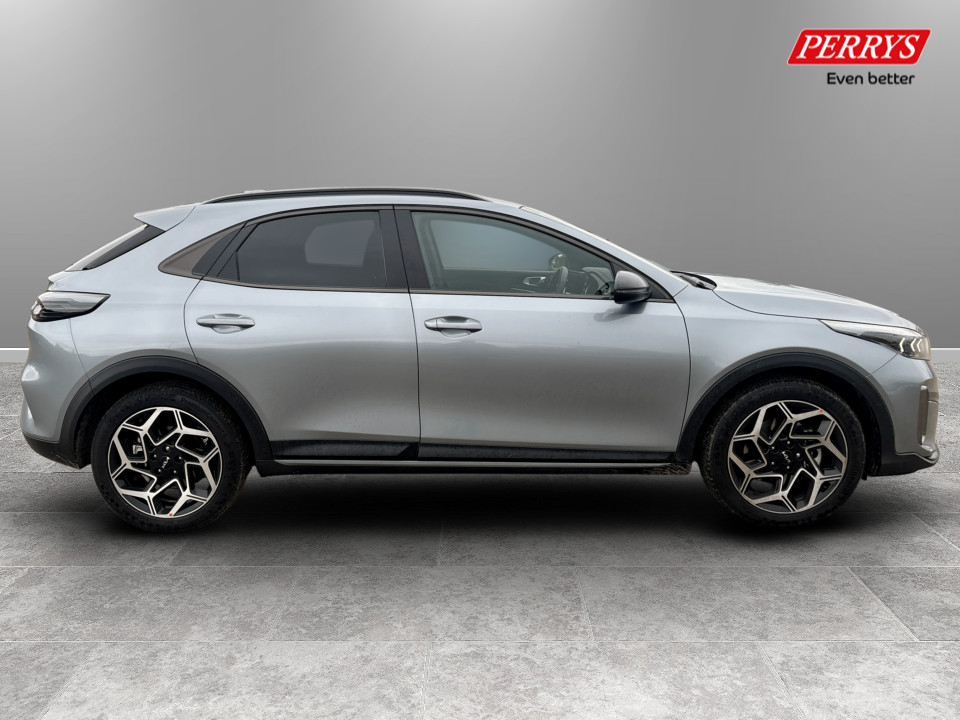 Used Kia XCeed 2025 for sale - 78077351: Photo 4