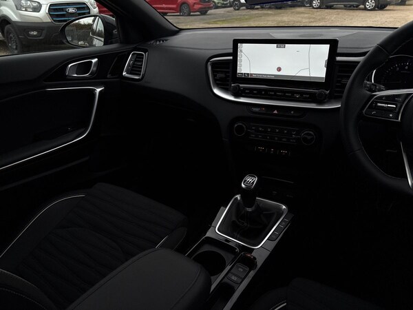 Used Kia XCeed 2025 for sale - 76311046: Photo 16