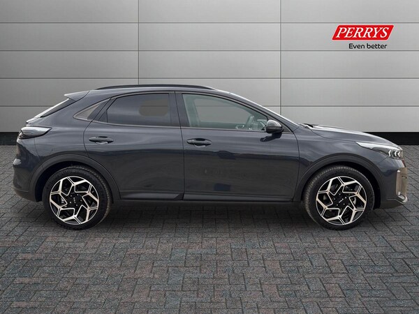 Used Kia XCeed 2025 for sale - 76311046: Photo 3