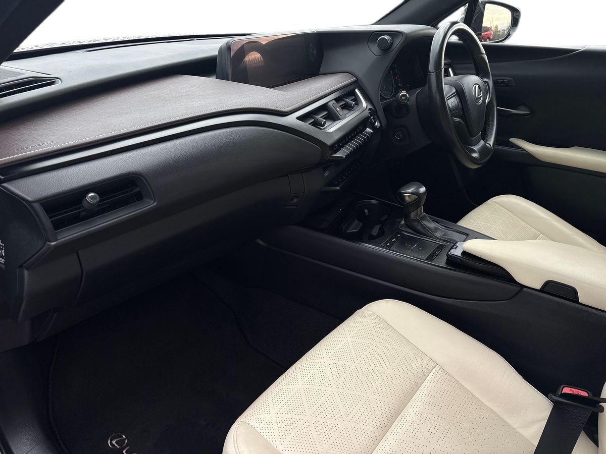 Used Lexus UX 2019 for sale - 77517025: Photo 6