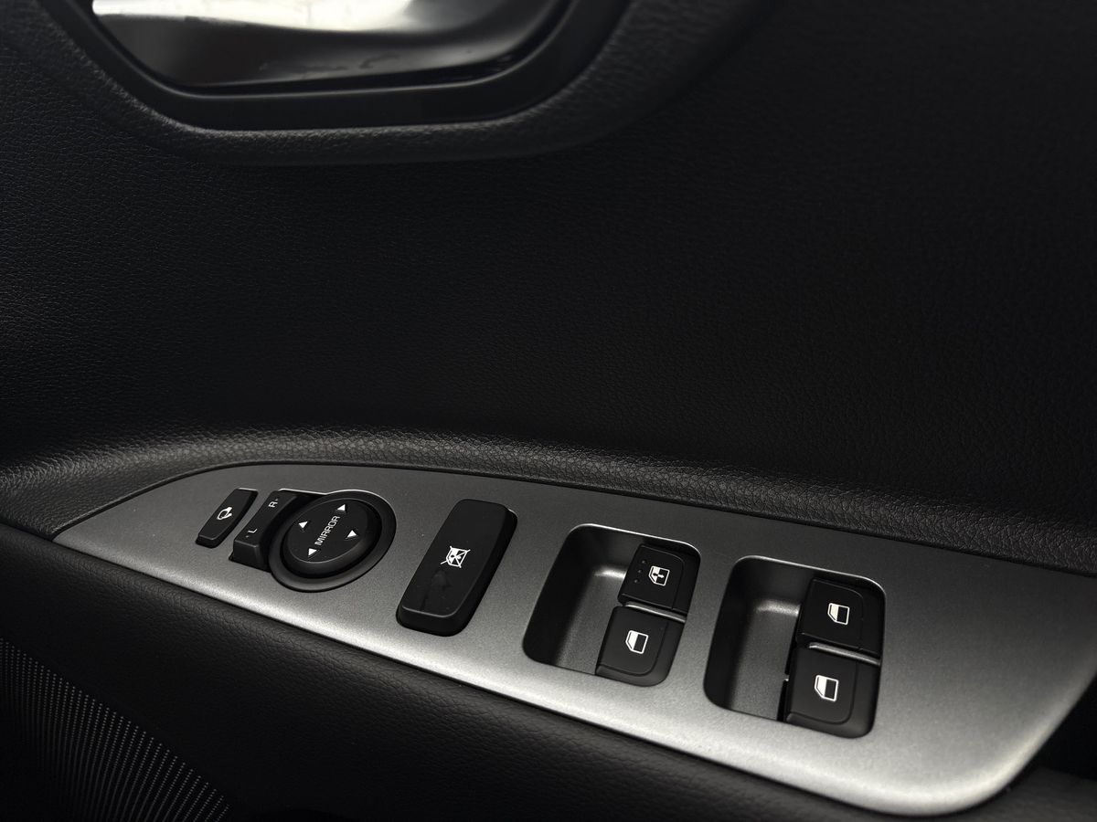 Used Kia Stonic 2025 for sale - 76230655: Photo 18