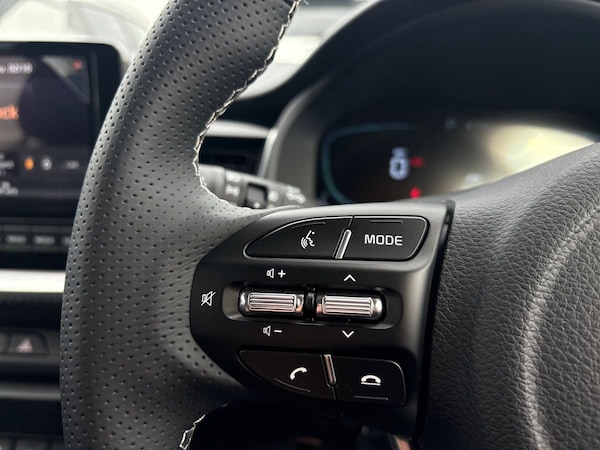 Used Kia Stonic 2025 for sale - 76230655: Photo 19
