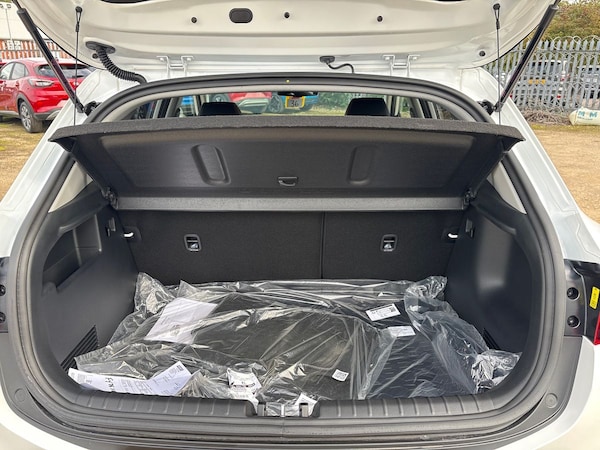 Used Kia Stonic 2025 for sale - 76230655: Photo 23