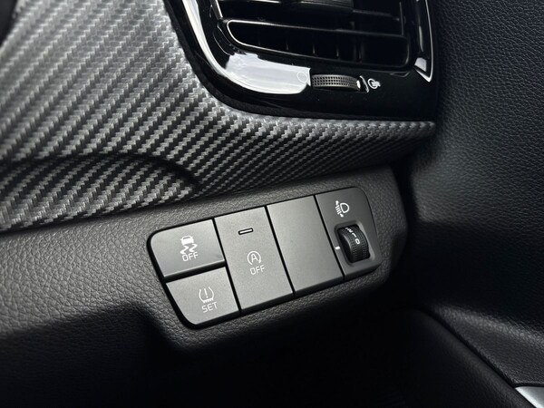 Used Kia Stonic 2025 for sale - 76230655: Photo 28