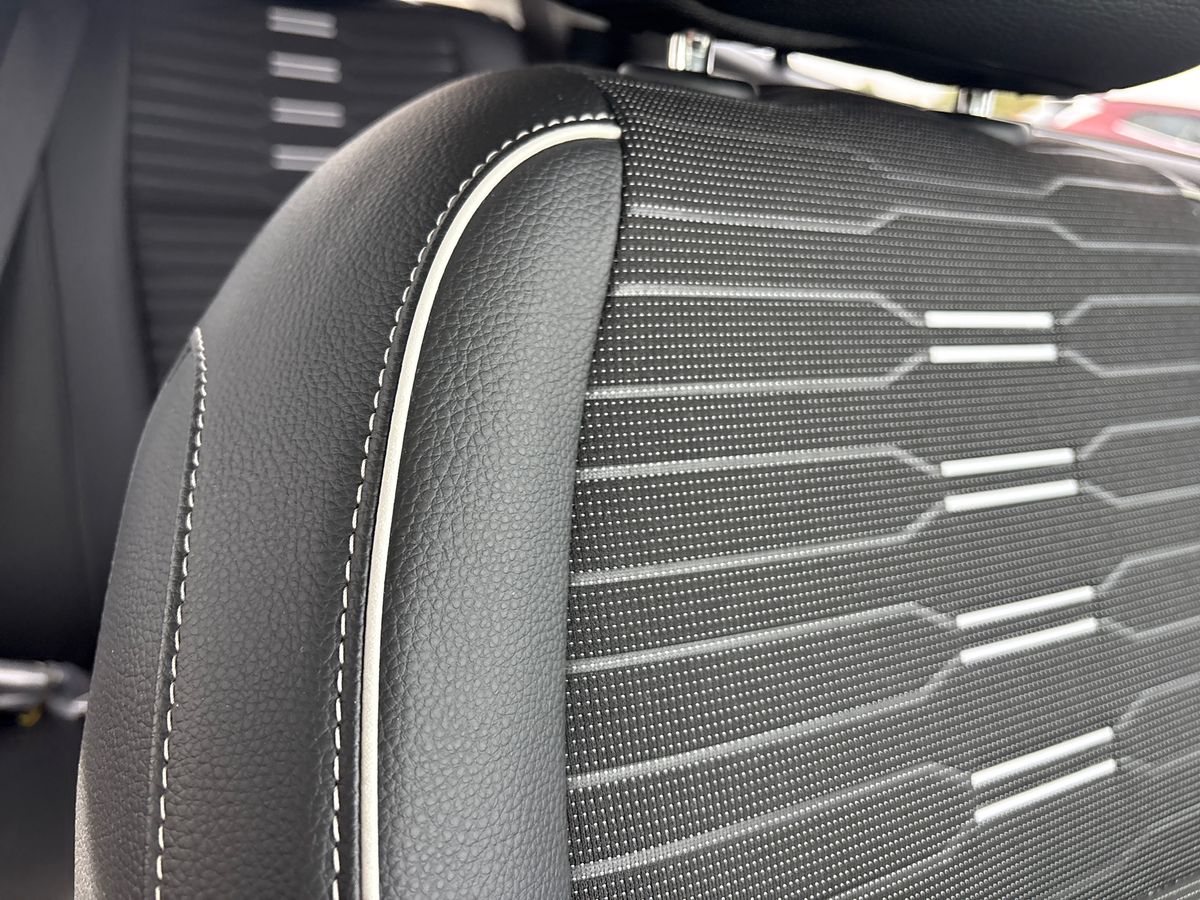 Used Kia Stonic 2025 for sale - 76230655: Photo 31