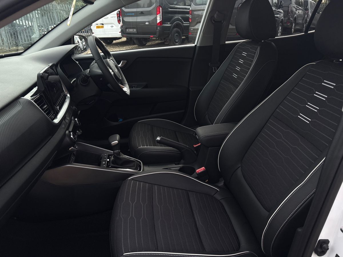 Used Kia Stonic 2025 for sale - 76230655: Photo 37