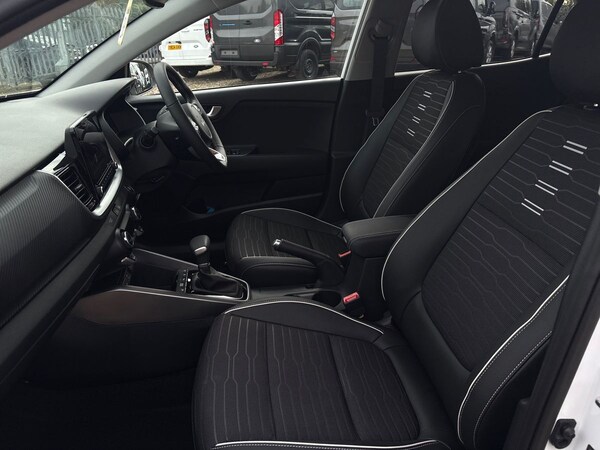 Used Kia Stonic 2025 for sale - 76230655: Photo 42