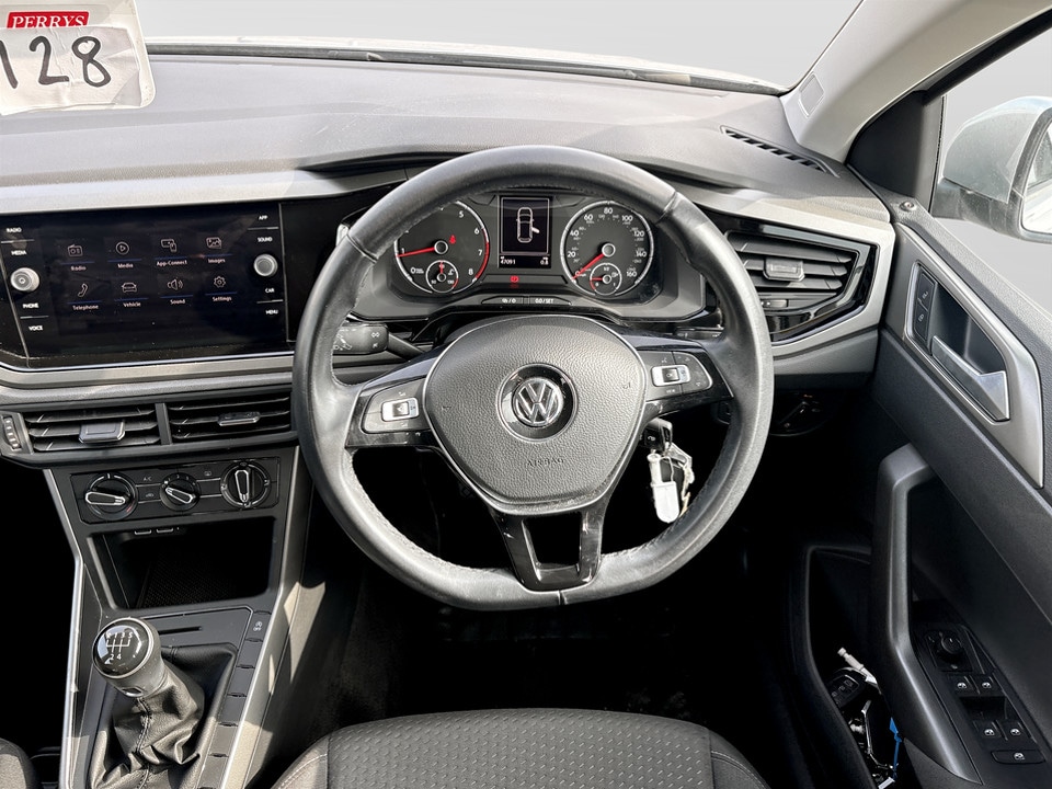 Used Volkswagen Polo 2019 for sale - 77980523: Photo 41