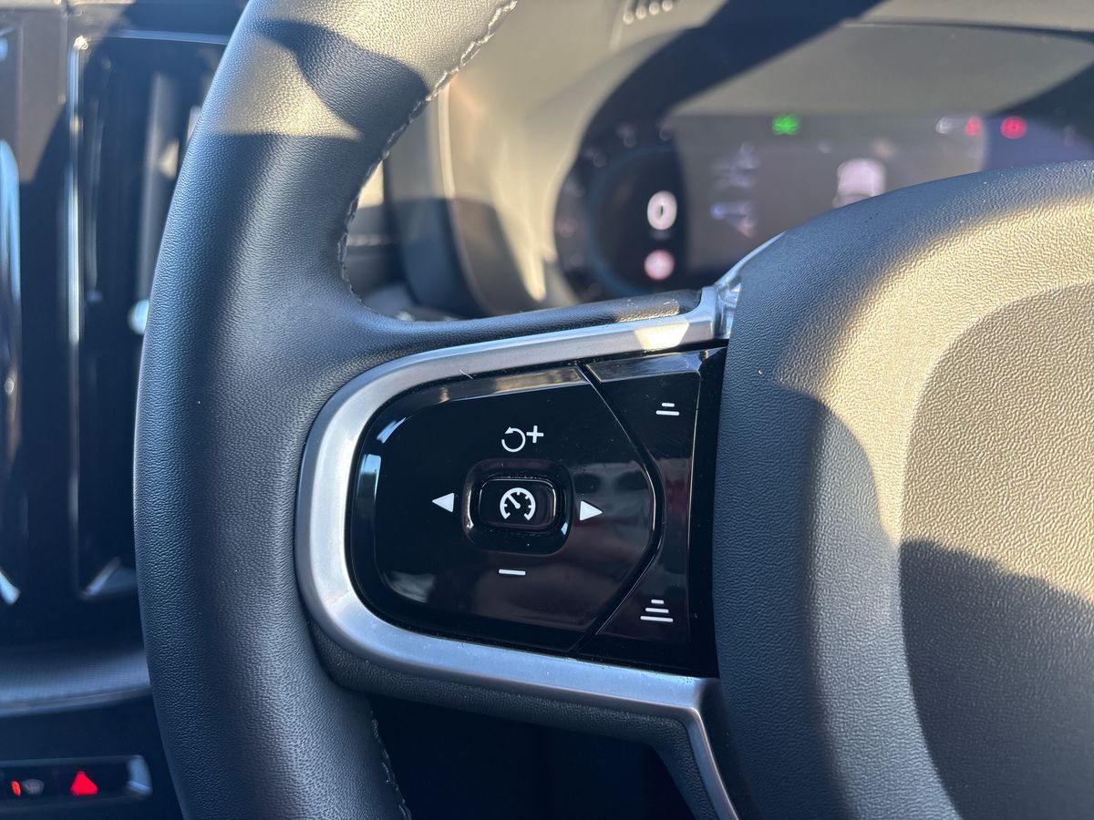 Used Volvo XC60 2021 for sale - 77516943: Photo 16