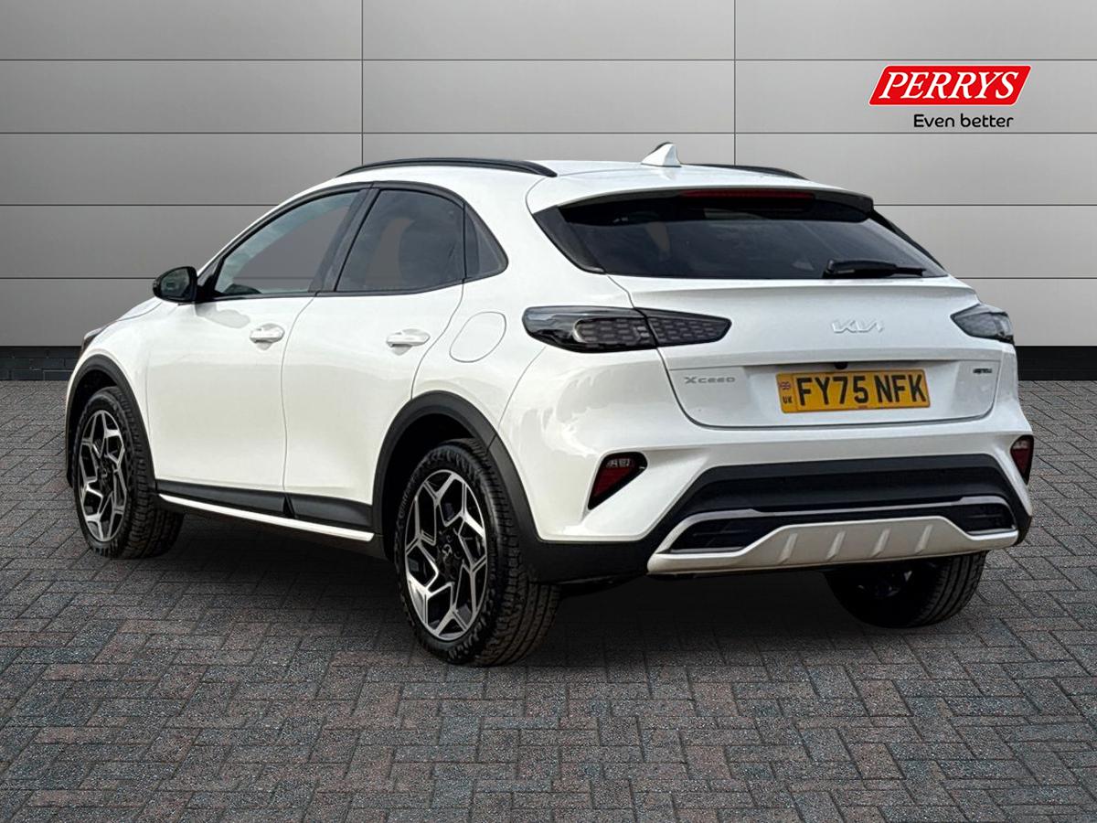 Used Kia XCeed 2025 for sale - 76878361: Photo 2