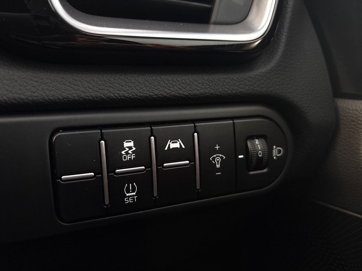 Used Kia XCeed 2025 for sale - 76878361: Photo 24