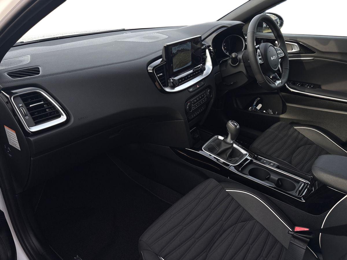 Used Kia XCeed 2025 for sale - 76878361: Photo 6