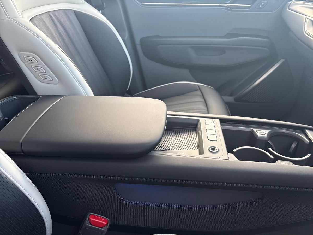 Used Kia EV9 2025 for sale - 76542372: Photo 32