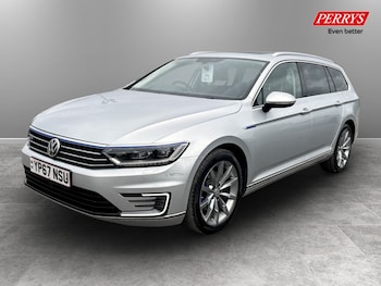 Used Volkswagen Passat 2017 for sale - 78755175: Photo