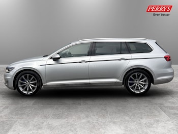 Used Volkswagen Passat 2017 for sale - 78755175: Photo