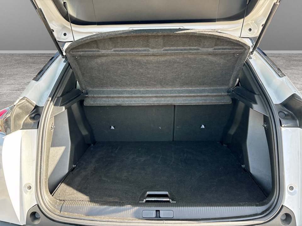 Used Peugeot 2008 2023 for sale - 77980422: Photo 12