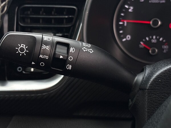 Used Kia Stonic 2024 for sale - 76142269: Photo 27