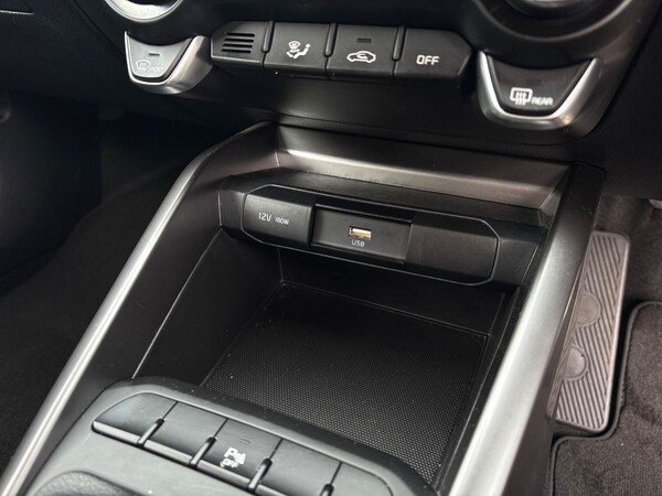Used Kia Stonic 2024 for sale - 76142269: Photo 29