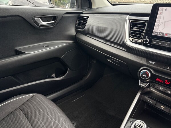 Used Kia Stonic 2024 for sale - 76142269: Photo 31