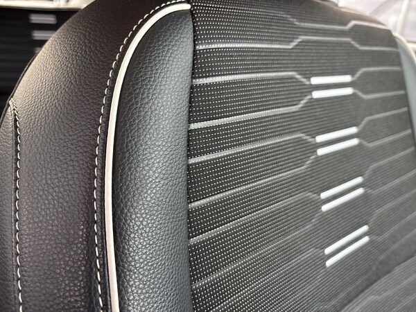 Used Kia Stonic 2024 for sale - 76142269: Photo 33