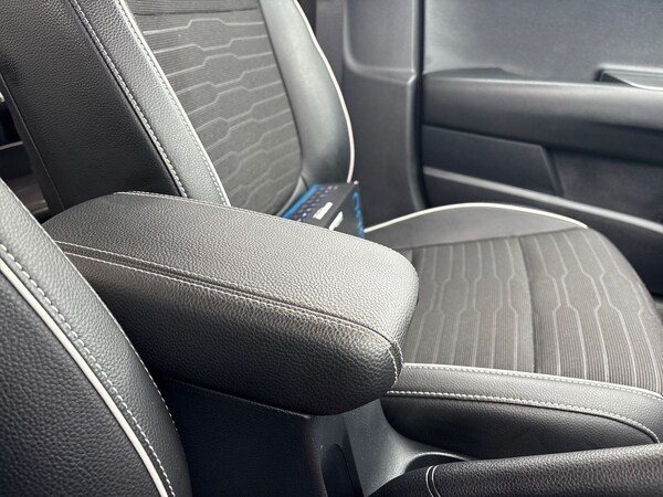Used Kia Stonic 2024 for sale - 76142269: Photo 35