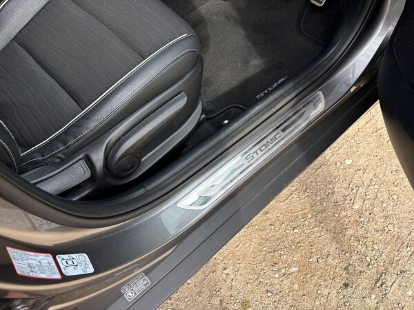 Used Kia Stonic 2024 for sale - 76142269: Photo 37