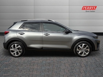 Used Kia Stonic 2024 for sale - 76142269: Photo 3