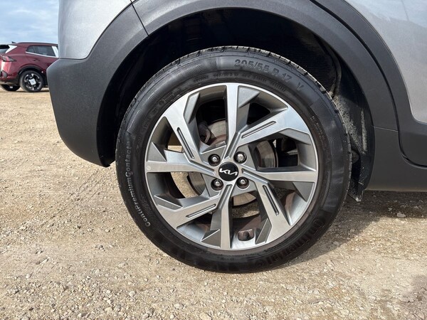 Used Kia Stonic 2024 for sale - 76142269: Photo 8