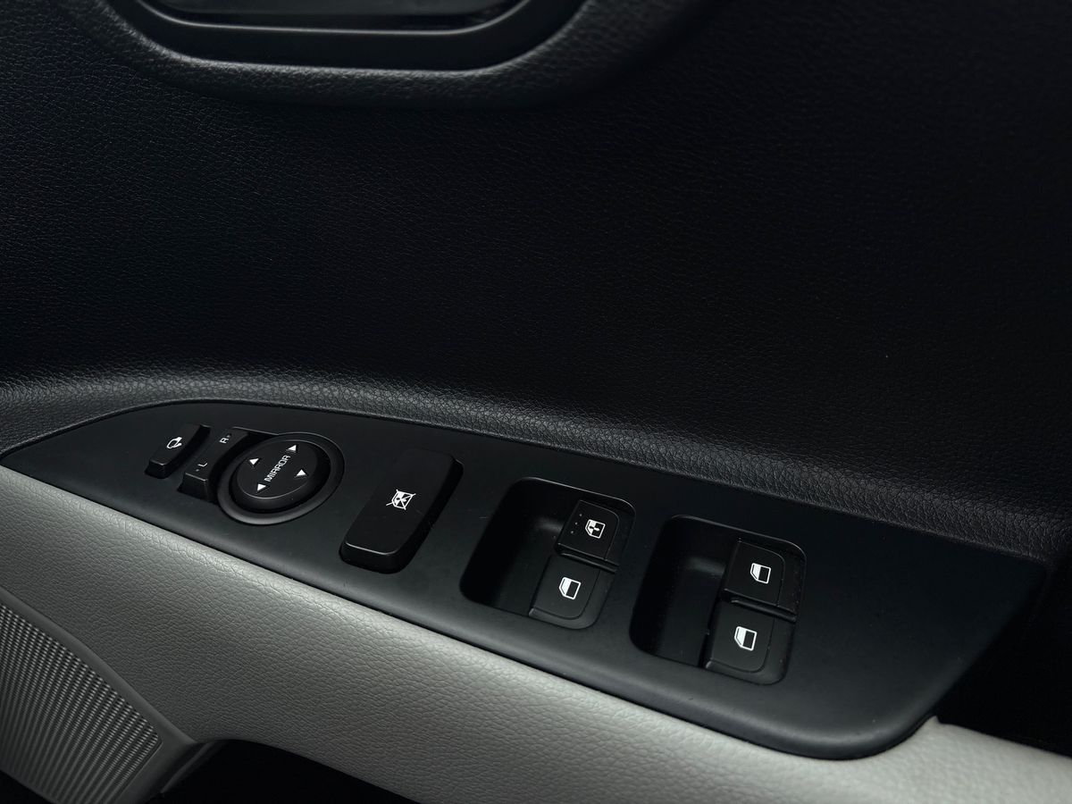Used Kia Stonic 2019 for sale - 76272516: Photo 18