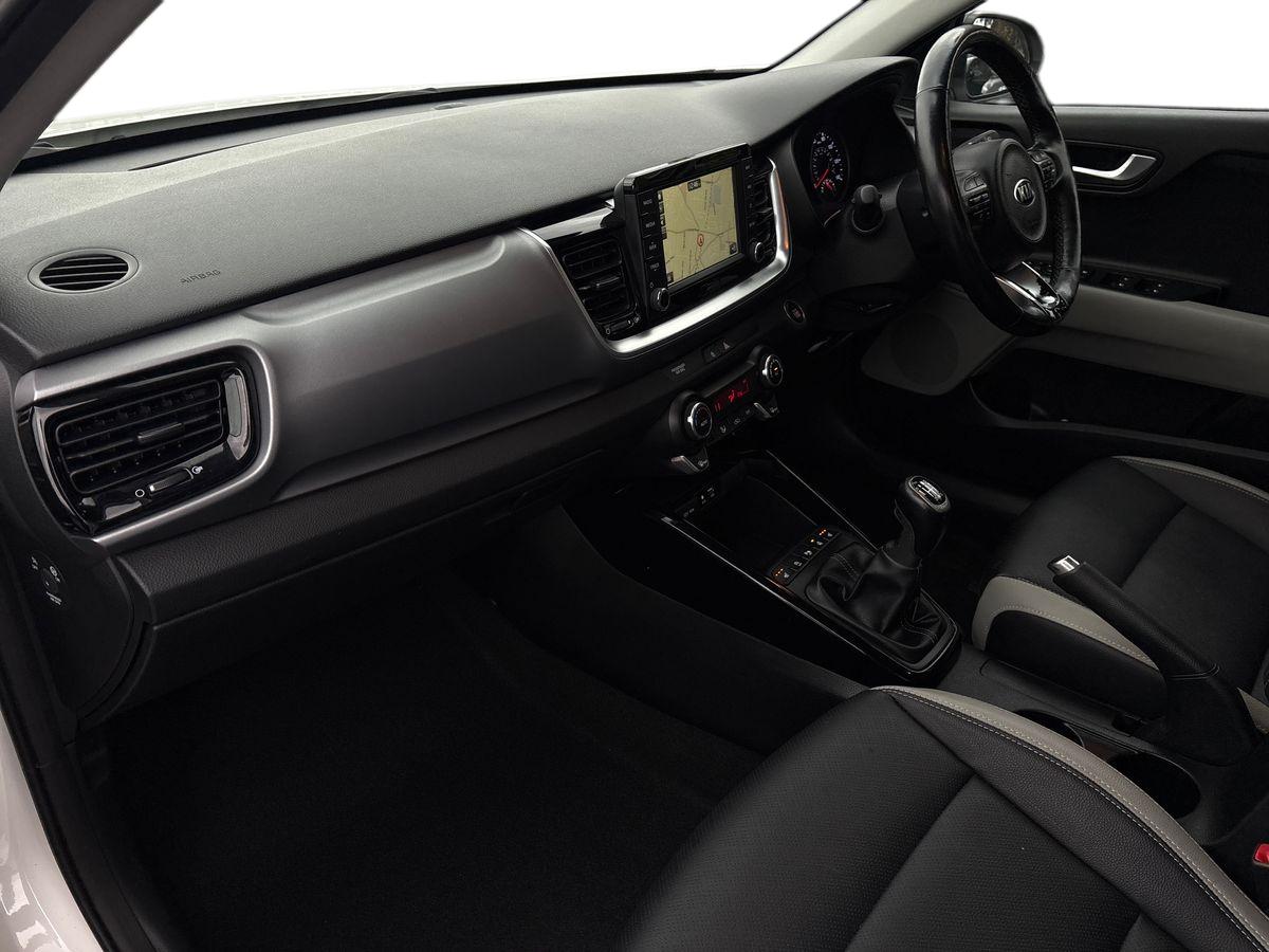 Used Kia Stonic 2019 for sale - 76272516: Photo 6