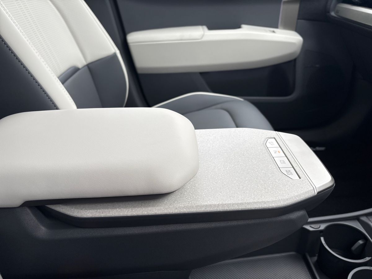 Used Kia EV3 2025 for sale - 76878355: Photo 32