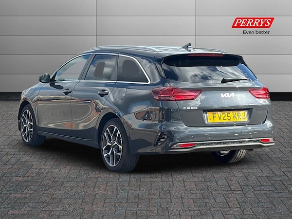 Used Kia Ceed 2025 for sale - 76142302: Photo 2