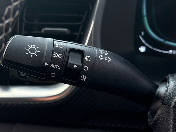 Used Kia Stonic 2025 for sale - 75510923: Photo 28