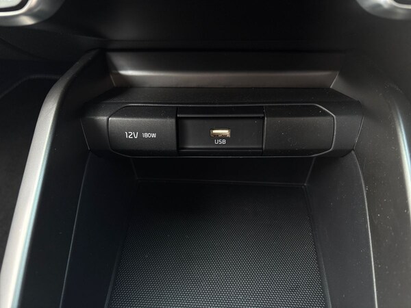 Used Kia Stonic 2025 for sale - 75510923: Photo 31