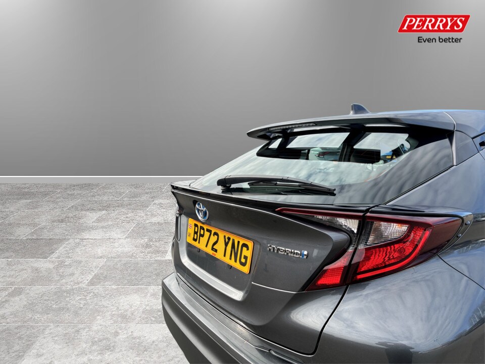 Used Toyota C-HR 2023 for sale - 77743629: Photo 11