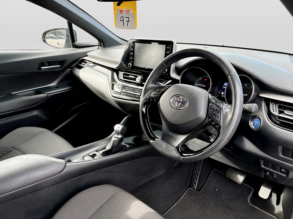 Used Toyota C-HR 2023 for sale - 77743629: Photo 25