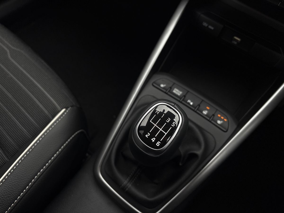 Used Kia Stonic 2025 for sale - 76230649: Photo 28