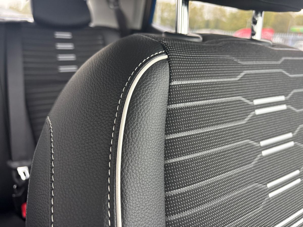 Used Kia Stonic 2025 for sale - 76230649: Photo 30